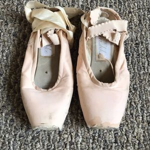VERY Used Grishko 2007 Pointe Shoes